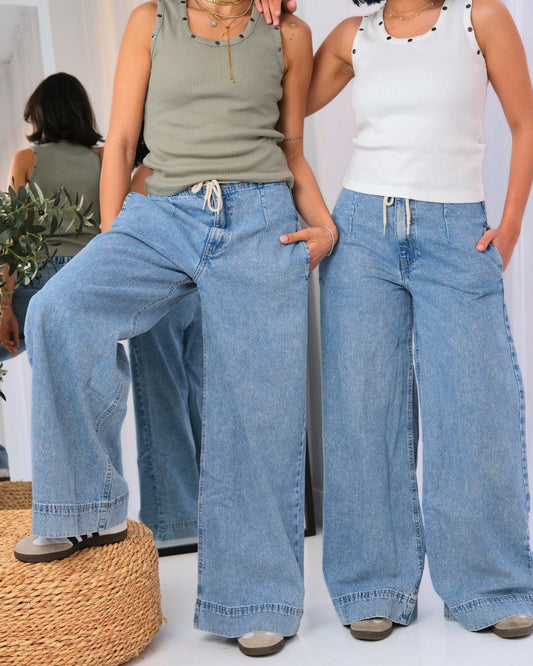 Pull-On Drawstring Jeans - Women