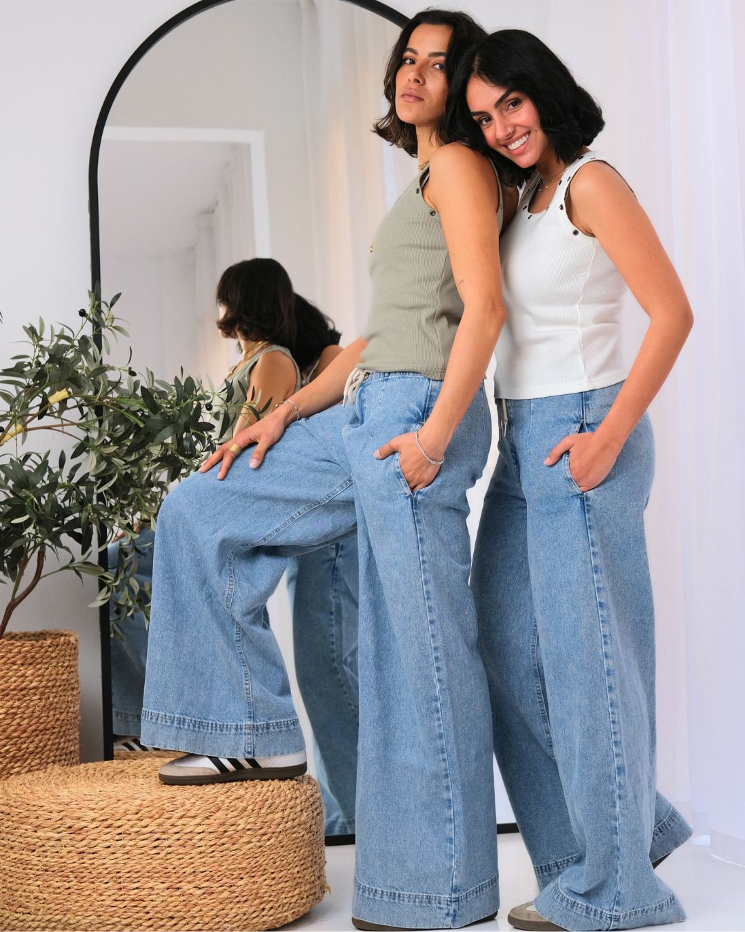 Pull-On Drawstring Jeans - Women