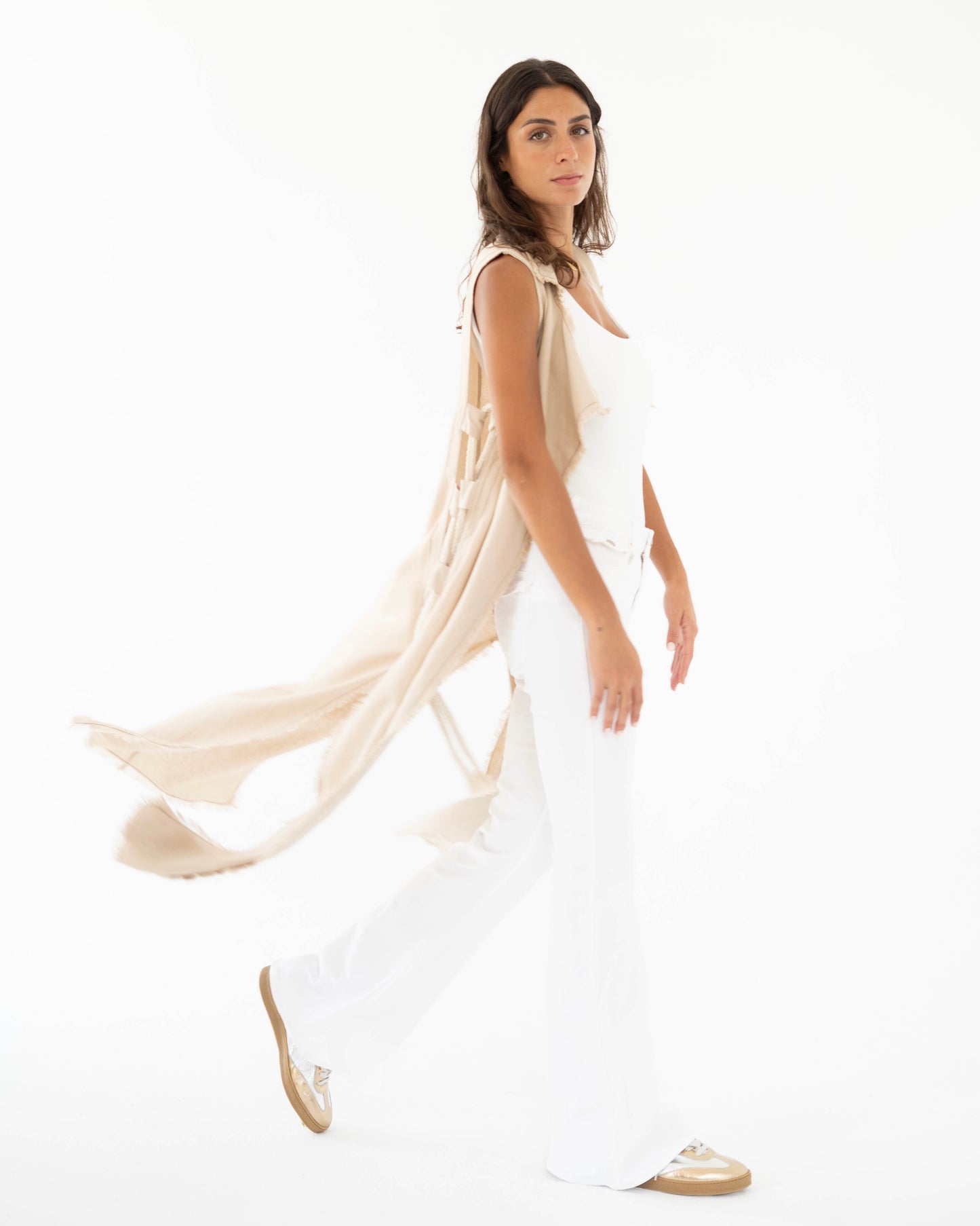 Frayed Vest in Beige