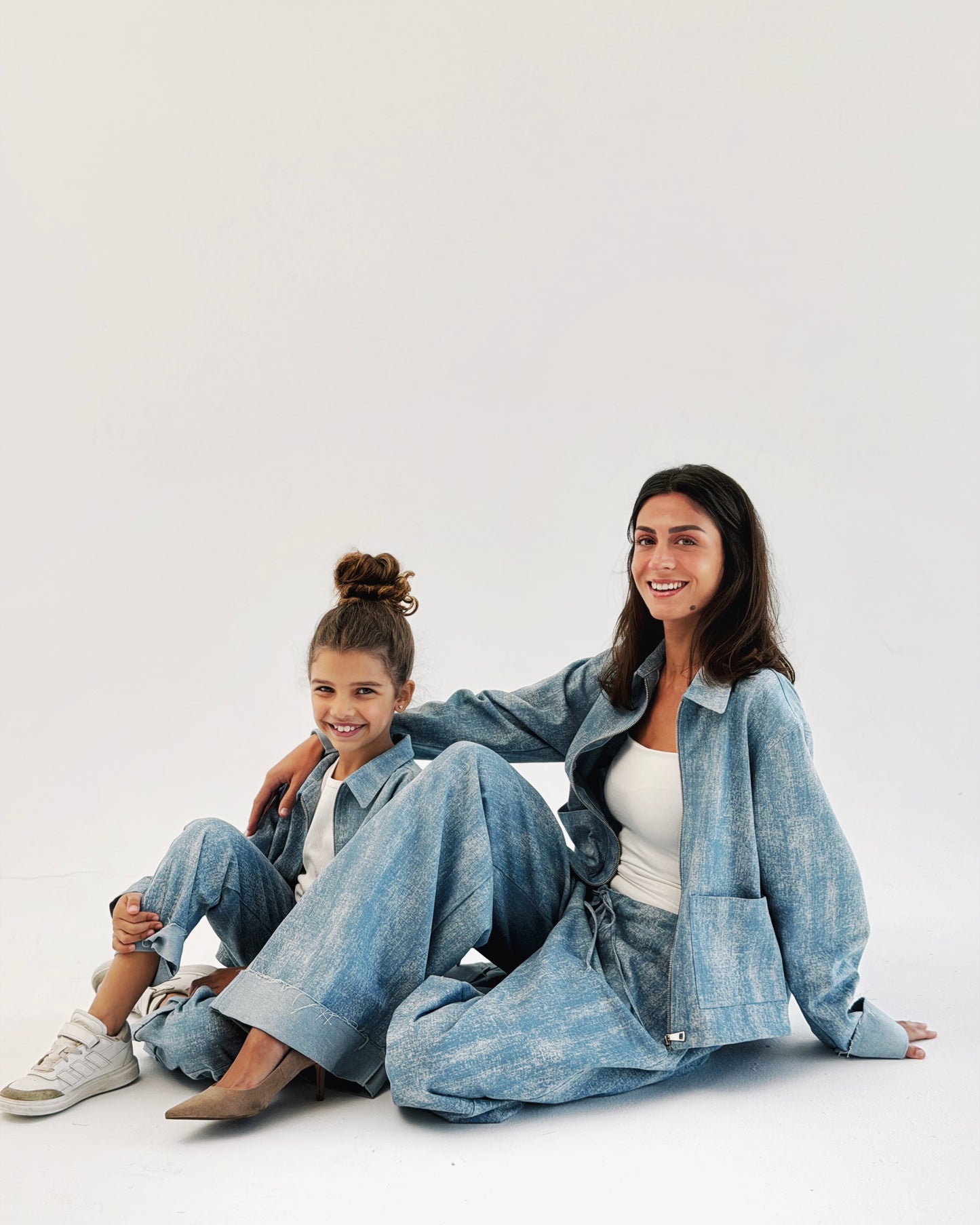 Washed Drawstring Jeans