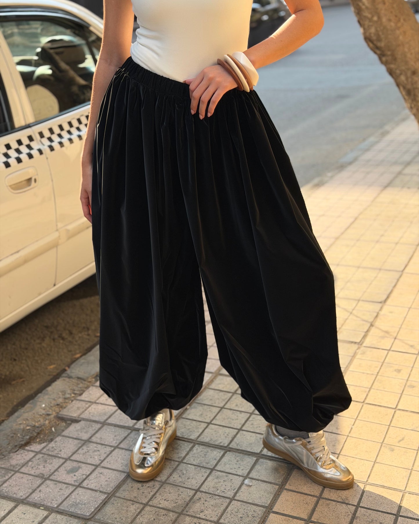 Balloon Pants in Black - Women