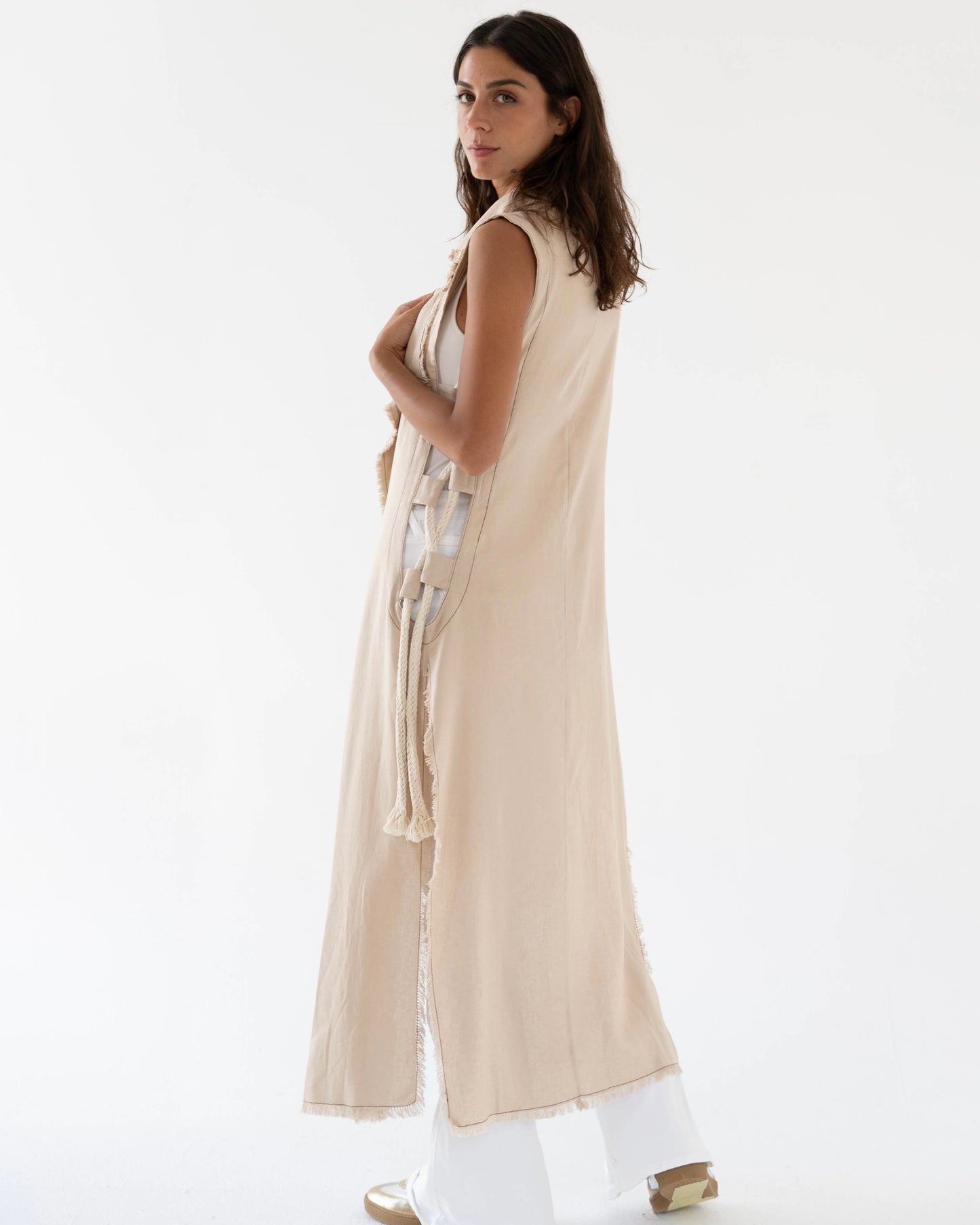 Frayed Vest in Beige
